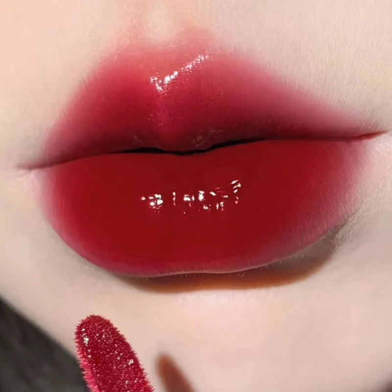 Glass-Like Lip Lacquer