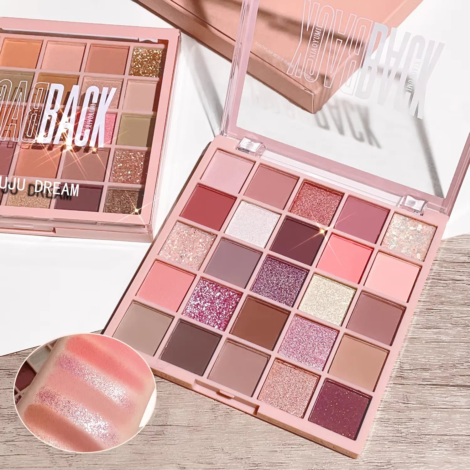 Sparkling eye shadow