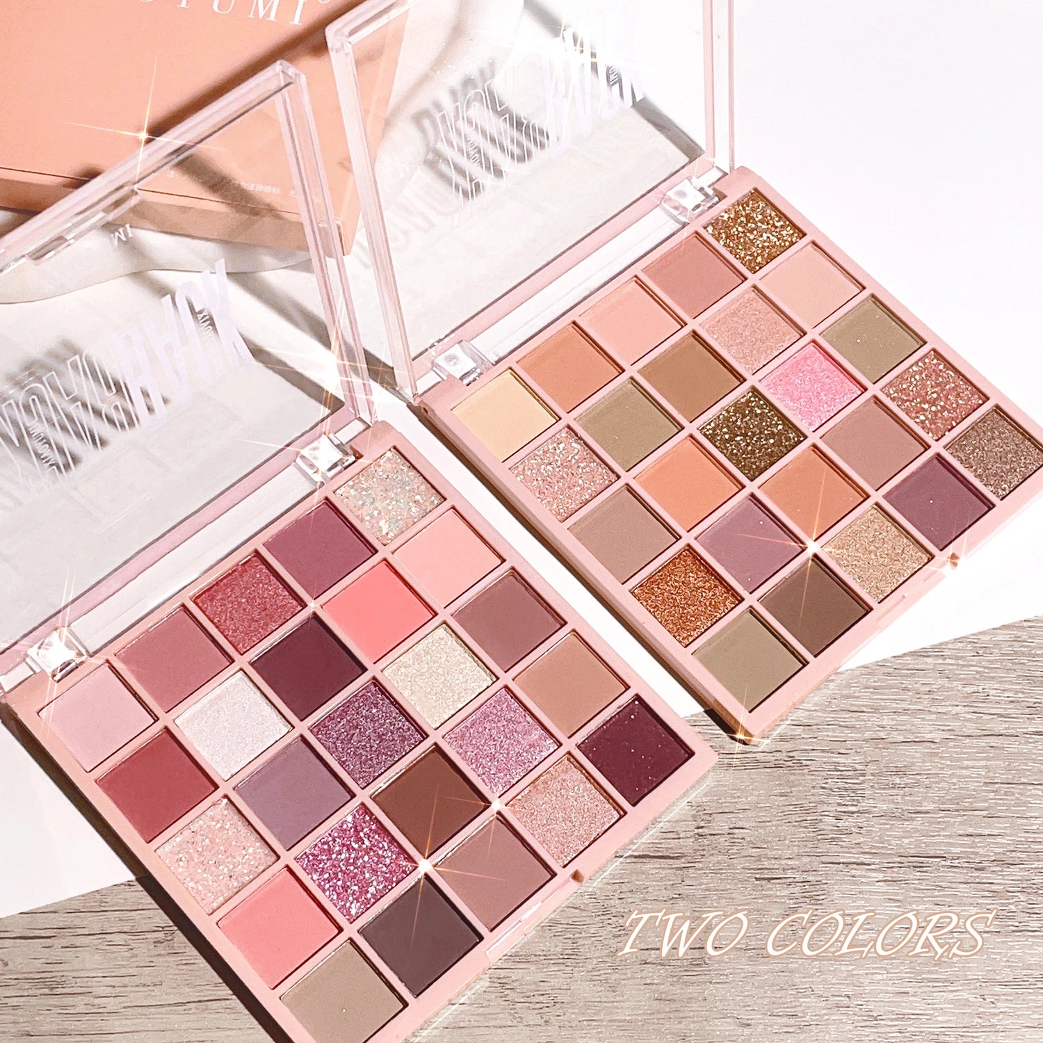 Sparkling eye shadow