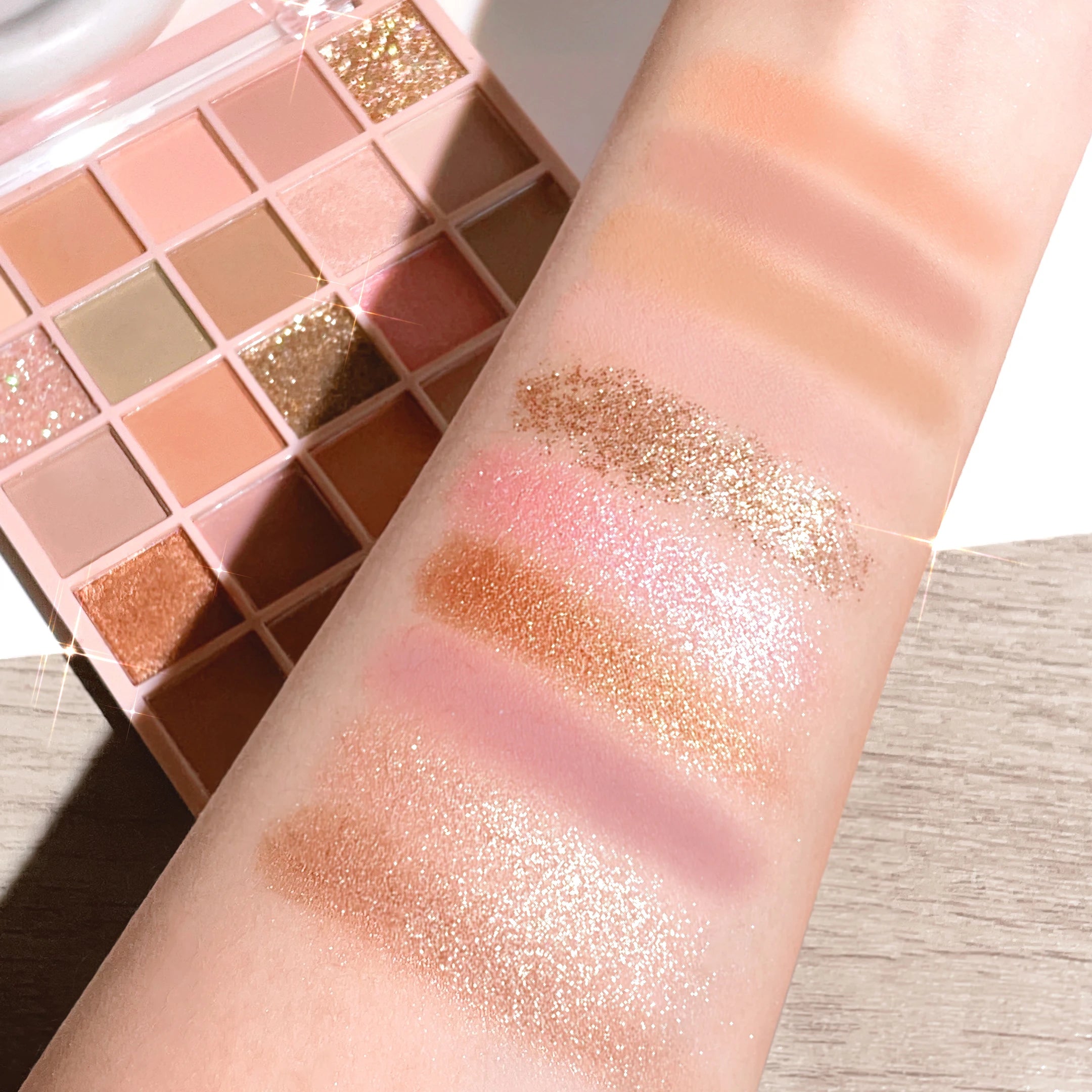 Sparkling eye shadow