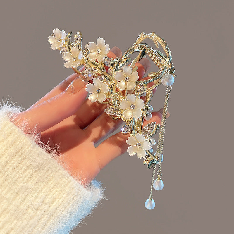 Pearl Orchid Tassel Hair Clip